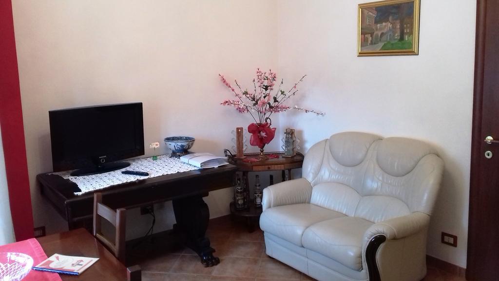 Appartamento Corallo Arona Εξωτερικό φωτογραφία